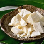 Kakao maslac u posudici