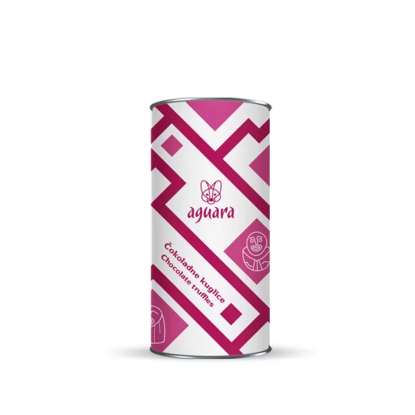 Tuba u kojoj se nalaze Aguara čokoladne kuglice sa pistaći pastom i malinom. Na etiketi se nalaze motivi Lepenskog vira.