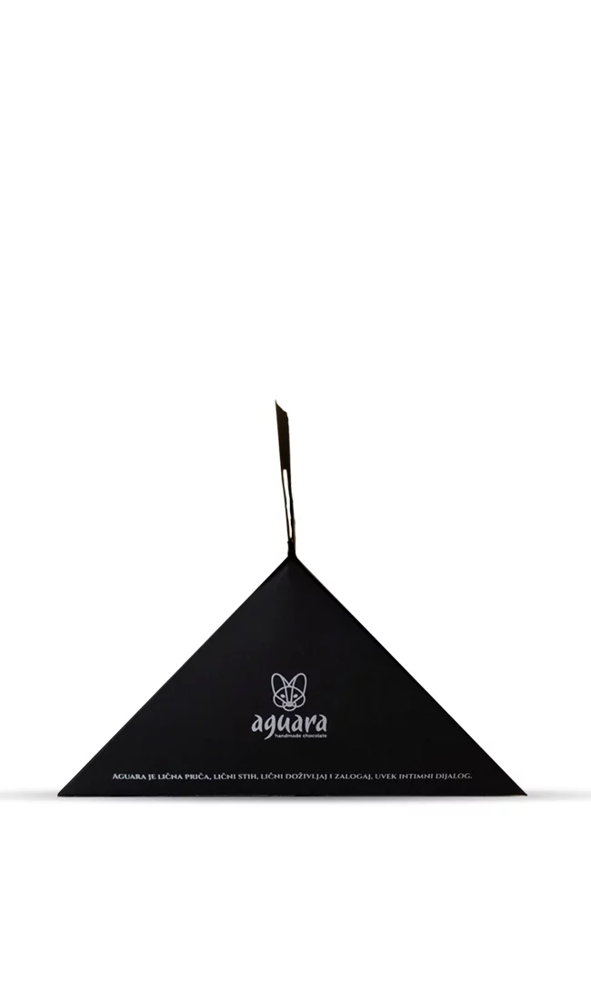 Poklon pakovanje za četiri čokolade posvećene vinima lux.