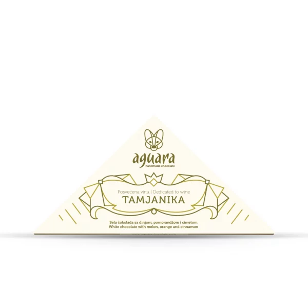 Trouglasta čokolada čokoladeposvećene vinu Tamjanika. Na ambalaži se nalaze linijski elementi koji predstavljaju elemente srpske tradicije.