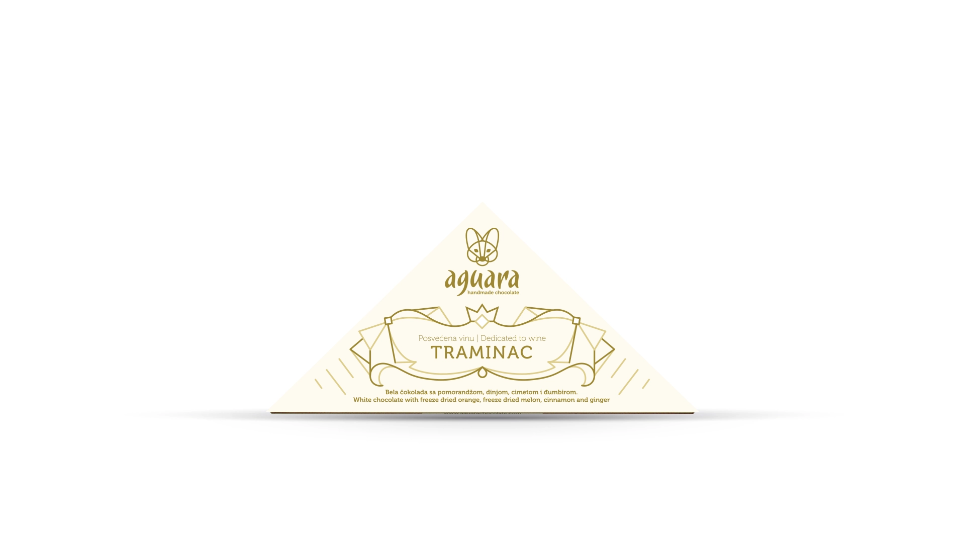 Trouglasta čokolada čokoladeposvećene vinu Traminac. Na ambalaži se nalaze linijski elementi koji predstavljaju elemente srpske tradicije.