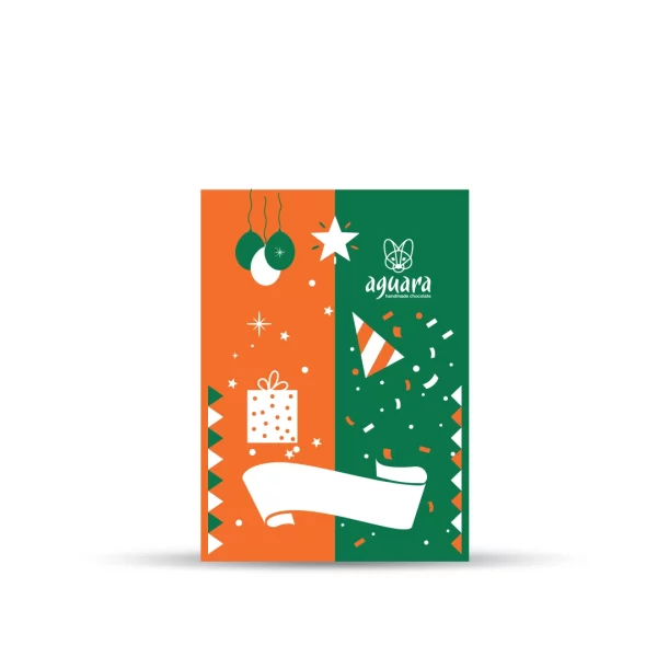 Poklon čestitka Srećan rođendan. Jedna polovina čestitke je narandžaste boje a druga zamno zelene. Na čestitki se nalaze baloni, konfete, kapica, zvezda i poklon pakovanje.